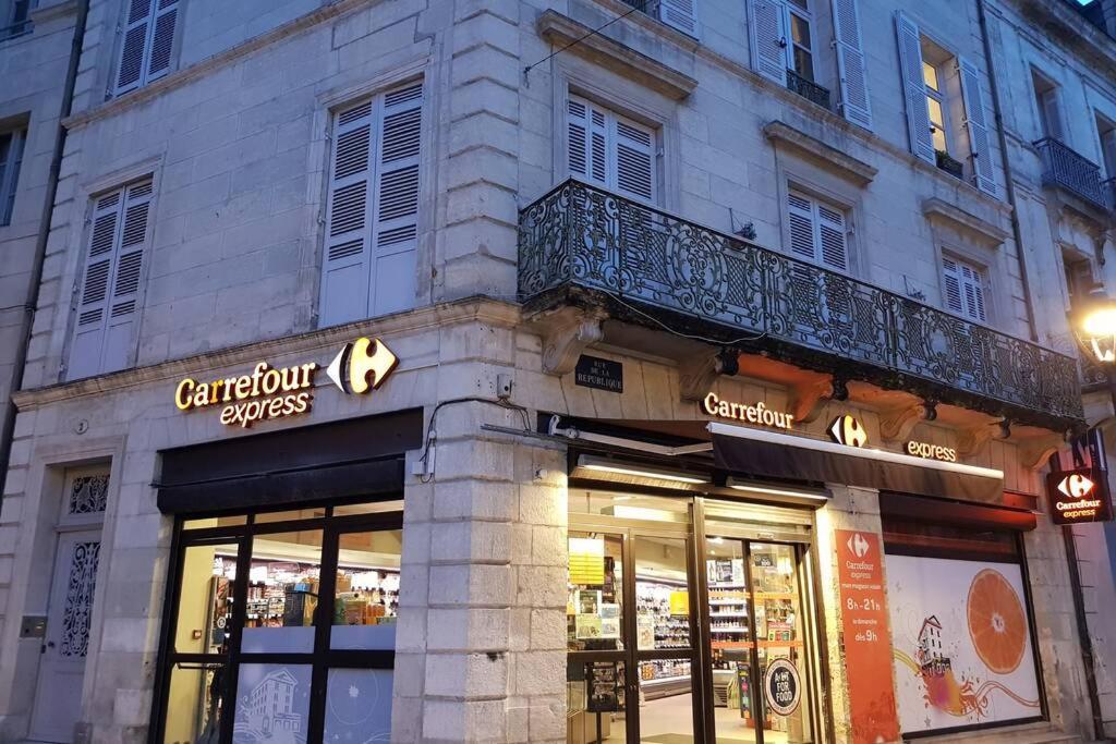 Appartamento Superbe loft t4 de 96 M2 au coeur Périgueux Esterno foto